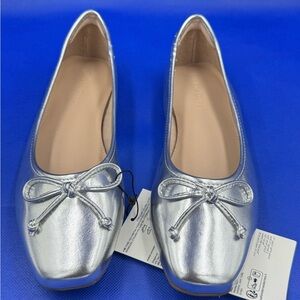 NIB! The Drop Silver Women's Flats